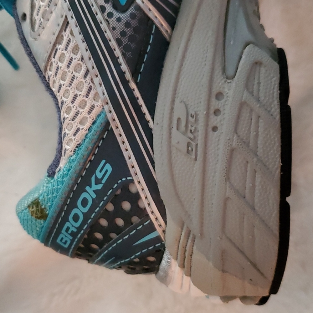 Brooks Running Shoes Sz 6 Euro 36.5 - Picture 8 of 12